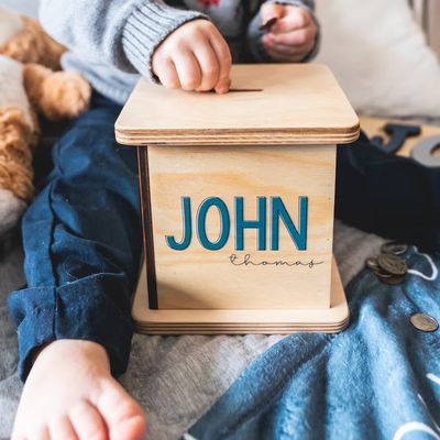 Houten gepersonaliseerde muntenbank voor kinderen OEM ODM Geaccepteerd milieuvriendelijk bamboe materiaal