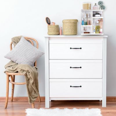 Roterende carousel make-up organisator voor cosmetica en huidverzorging in custom rustiek wit hout