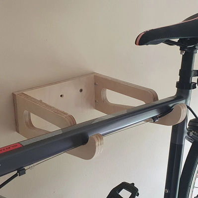 Woonkamer Houten fiets wandmontage met plank Multifunctioneel en slim opslagontwerp