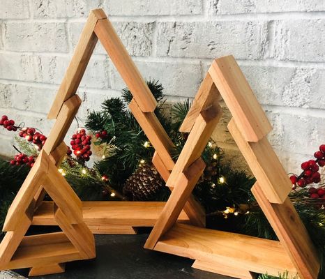 Houten kerstboom als uw verzoek Perfect voor het creëren van een feestelijke sfeer