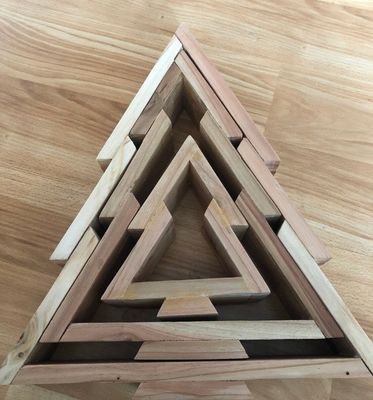 Houten kerstboom als uw verzoek Perfect voor het creëren van een feestelijke sfeer