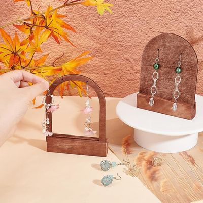 Op maat gemaakte bestelling geaccepteerd Houten boogvormige oorbel display stand met kokosnoot basis