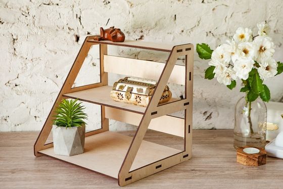 Hout 3-tier Retail Table Display Stand met schappen voor sieraden Gratis monsterafgift
