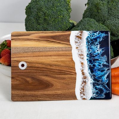 Gepersonaliseerd Patroon Acacia Hout Epoxy Hars Charcuterie Board voor het serveren van voedsel
