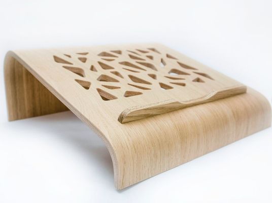 Functionele houten laptopstaand Ruimtebesparend Koeling Ventilatie Computer Desk Lifter