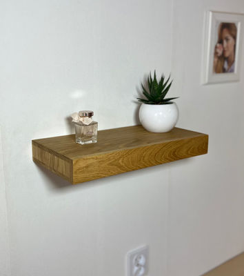 Floating Secret Compartment Schap Beschrijving voor het organiseren van waardevolle spullen in rustieke eik