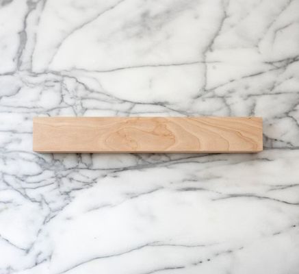 Gepersonaliseerd logoontwerp Wand gemonteerd massief berkkas met multifunctioneel ontwerp