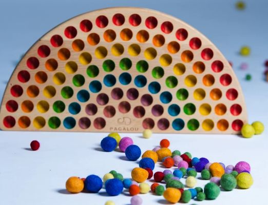 Handgemaakt houten Montessori regenboog kleuren leer speelgoed voor 2-4 jaar oud op uw verzoek