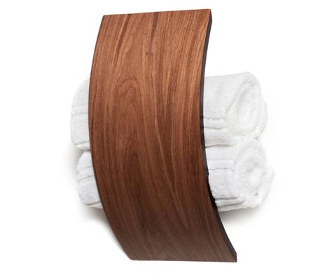 Functioneel ontwerp Houten handdoekenplank met aangepast logo en multifunctioneel ontwerp