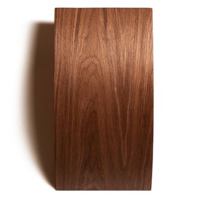 Functioneel ontwerp Houten handdoekenplank met aangepast logo en multifunctioneel ontwerp