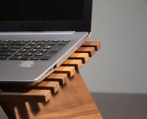 Houten Walnut Laptop Stand Gepersonaliseerd Logo Houten Handgemaakte Laptop Riser en Houder