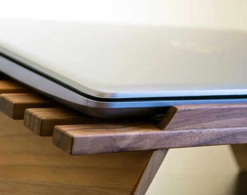 Houten Walnut Laptop Stand Gepersonaliseerd Logo Houten Handgemaakte Laptop Riser en Houder