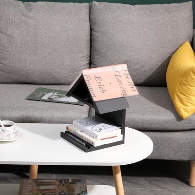 Houten driehoek nachtkast Boeken rust Een uniek en praktisch geschenk voor boekenliefhebbers