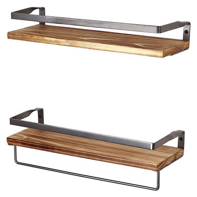 Houten op de muur gemonteerde opslagplanken, verstelbaar voor de organisatie van keuken en badkamer