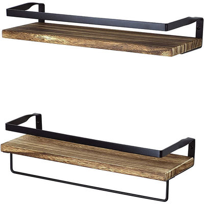 Houten op de muur gemonteerde opslagplanken, verstelbaar voor de organisatie van keuken en badkamer