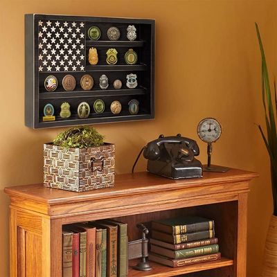 Gouvernementele militaire uitdaging Muntrek Display met houten Amerikaanse vlag muur decor