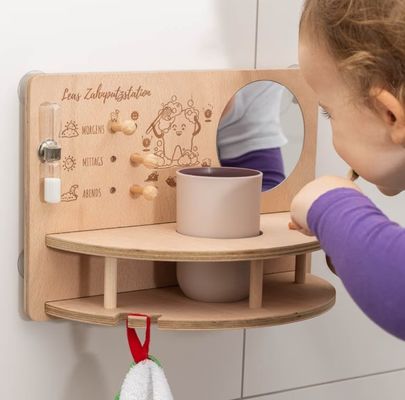 Liefdesthema Kinderen Tandborstestation met houten raam spiegel en ruimtebesparing