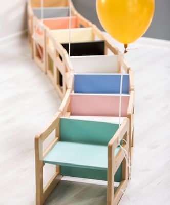 Gepersonaliseerd logo Ruimtebesparende functie 202406 Montessori Houten multifunctionele stoel