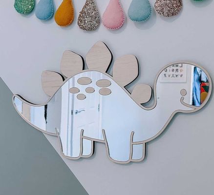 Gepersonaliseerd logo houten dinosaurusvormige raam spiegel met houten frame en houten