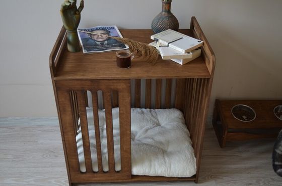 Innenhuis moet ruimte besparen met luxe sloop Houten hondenkist meubilair