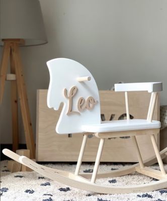Home Office Gepersonaliseerd Houten schommelpaard Speelgoed Houten Montessori schommelpaard