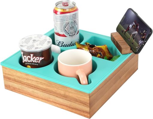 Gepersonaliseerd logo zachte siliconen acacia houten bank caddy voor snacks drankje afstandsbediening