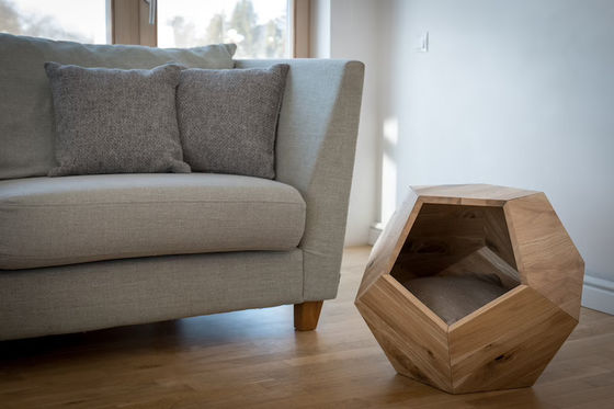 Huishoudelijke opslagcontainer Kattenbed Grot in modern ontwerp met massief hout en zijtafel