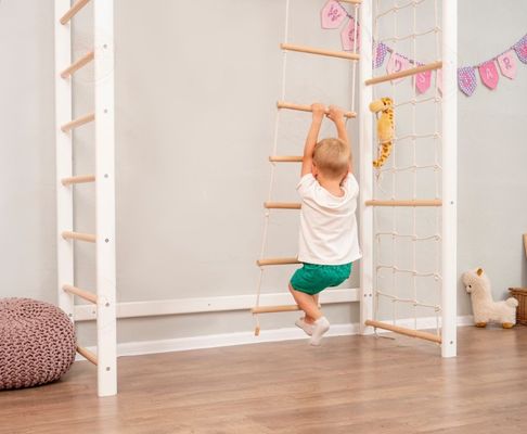 Aanpasbare Jungle Gym voor kinderen met optioneel touw accessoire en kinderkamer mobiel