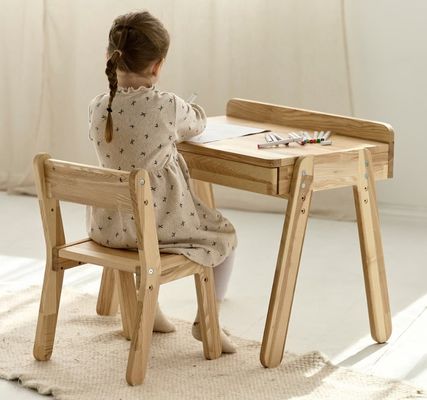 Kinders slaapkamer set hoge hoeveelheid houten kinder bureau en stoelen voor Montessori meubels