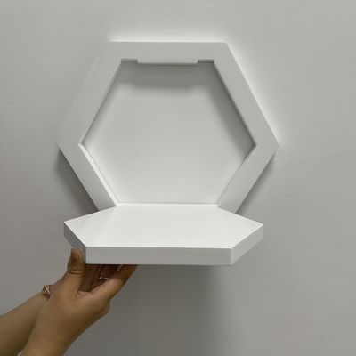 Ruimtebesparende PANEL Houten wandenplank voor het vertonen van bloemen en het ordenen van huishoudelijke artikelen