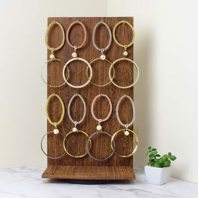 Ruimtebesparende functie 9 W X 7.5 D X 16.5 H Houten sieraden display stand met 32 haakjes
