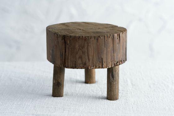 Zilkschermprinten Rustieke live edge gerecycled houten stand voor interieurhuisdecoratie