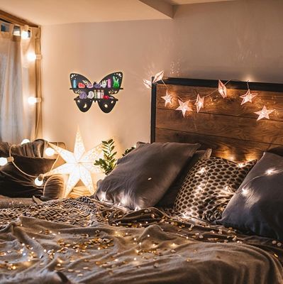 Modern ontworpen opslagcontainers voor vlinderhout Wand zwevende planken in hout