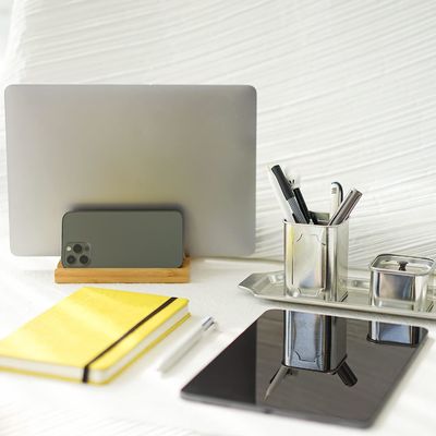 Functioneel ontwerp Bamboe Laptop Stand Holder met verstelbare Dock past bij alle MacBook Multifunctionele