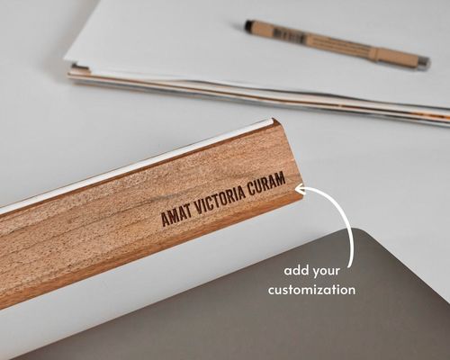 Functioneel ontwerp Houten laptoptand voor Macbook Multifunctioneel en ergonomisch