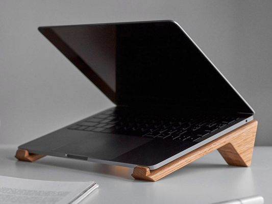 Houten laptopstaand voor woonkamer
