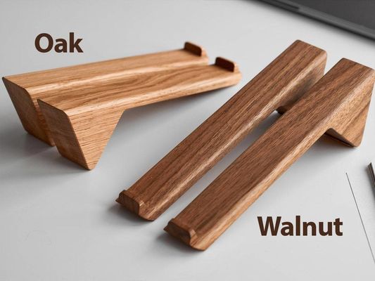 Houten laptopstaand voor woonkamer
