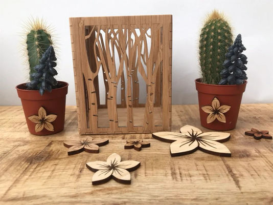 Houten plain-color kaarslantaarn voor handgemaakte thee lichthouders in laser cut design