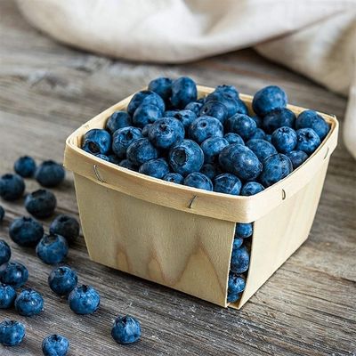 Handgemaakte industriële cadeautjes Craft 4x4 inch veneer houten doos voor het plukken van fruit en bessen
