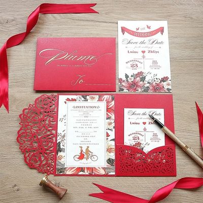 Europa Laser Cut Hollow Rose Pocket Bruiloftsuitnodigingen met enveloppen en RSVP-kaarten