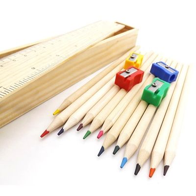 Multifunktioneel houten potlooddoosje met TIMBER houtsoort en solide materiaalstructuur