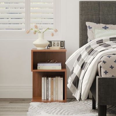 Kleine ruimtes Slaapkamermeubilair Minimalistisch 3 verdiepingen Eindtafel met open opslag Bedside tafel