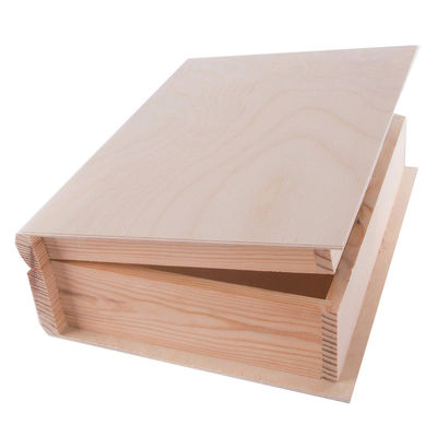 Op maat gemaakte boeken in de kleur van dennenhout voor prachtige onvoltooide houten cadeautjes