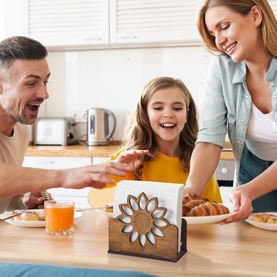 Staande zonnebloemhouder voor keukentafel in woonkamer