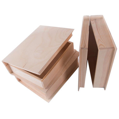 Op maat gemaakte boeken in de kleur van dennenhout voor prachtige onvoltooide houten cadeautjes