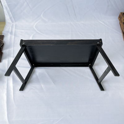 Zilkschermdrukken Natuurlijke ontbijt Houten bedtray met opvouwbare benen Keuken serveren