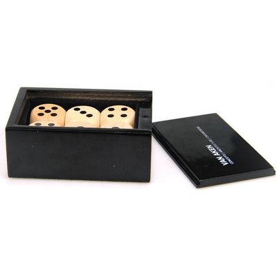 Persoonlijke zwarte houten middelgrote dobbelsteen verpakkingsdoos voor 9x6,7x3,8 cm dobbelsteenbeker doos