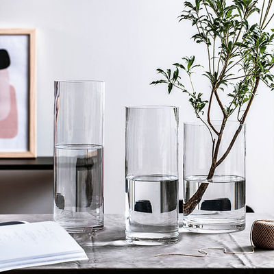 Minimalistische 60 cm hoge glazen vazen De perfecte combinatie van stijl en functie