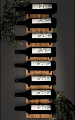 Wandmontage Houten wijnrek voor wanddisplay Zwarte beugels Op maat 8 flessen opslag