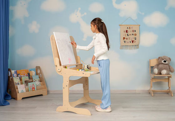 Montessori Kinderen Stuurmeubilair Set Op maat Houten bureau en stoel met krijt tafelblad